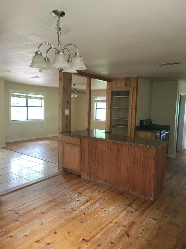 1209 Meander Rd, Granbury, TX 76049 - photo 7