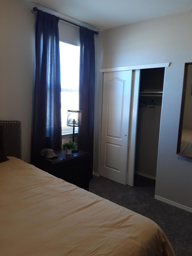 11495 Sunset View Dr, Socorro, TX 79927 - photo 7