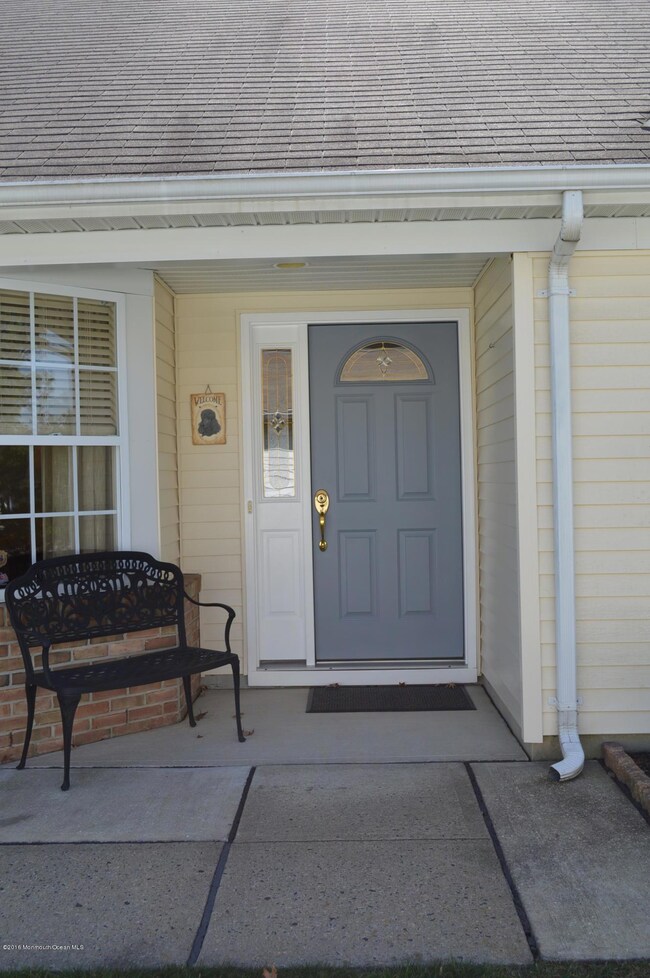 2546 Ridgemont Ct, Toms River, NJ 08755 - photo 4