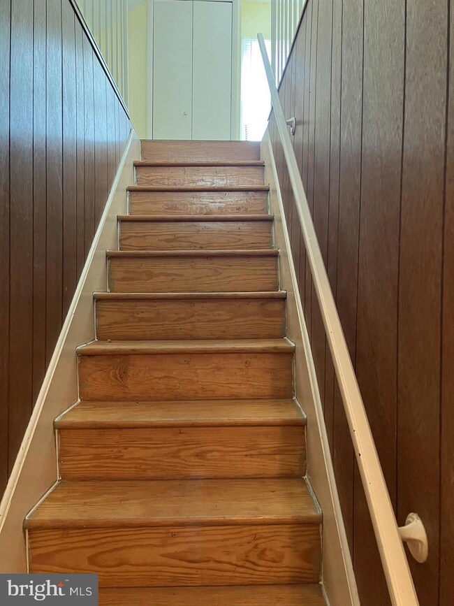 436 Westshire Dr, Catonsville, MD 21228 - photo 5