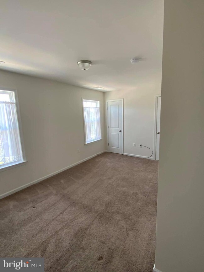 211 Sage Cir, Winchester, VA 22603 - photo 5