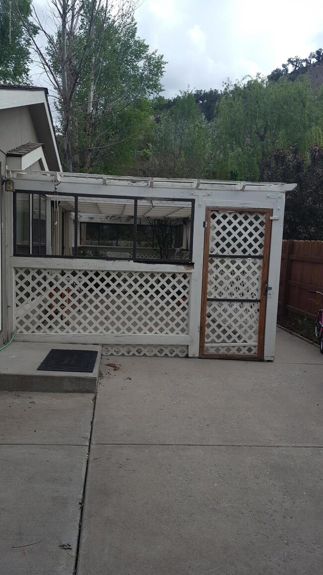 Screened Patio