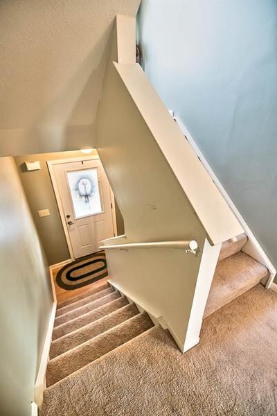 2 Story Entry Foyer