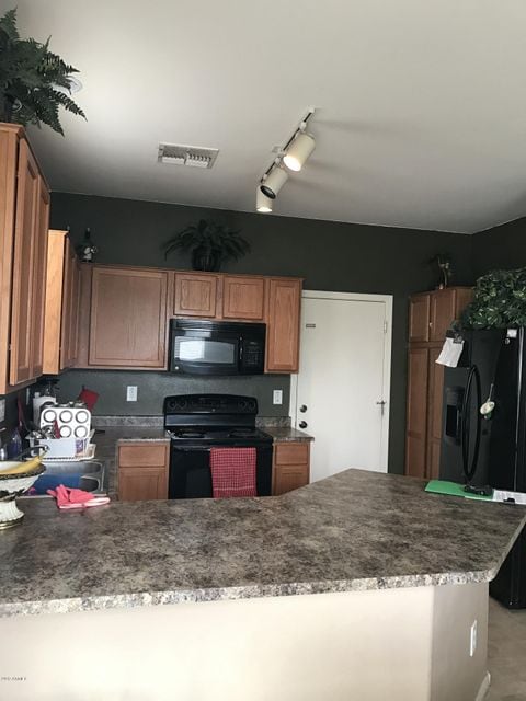 Kitchen (2nd View)