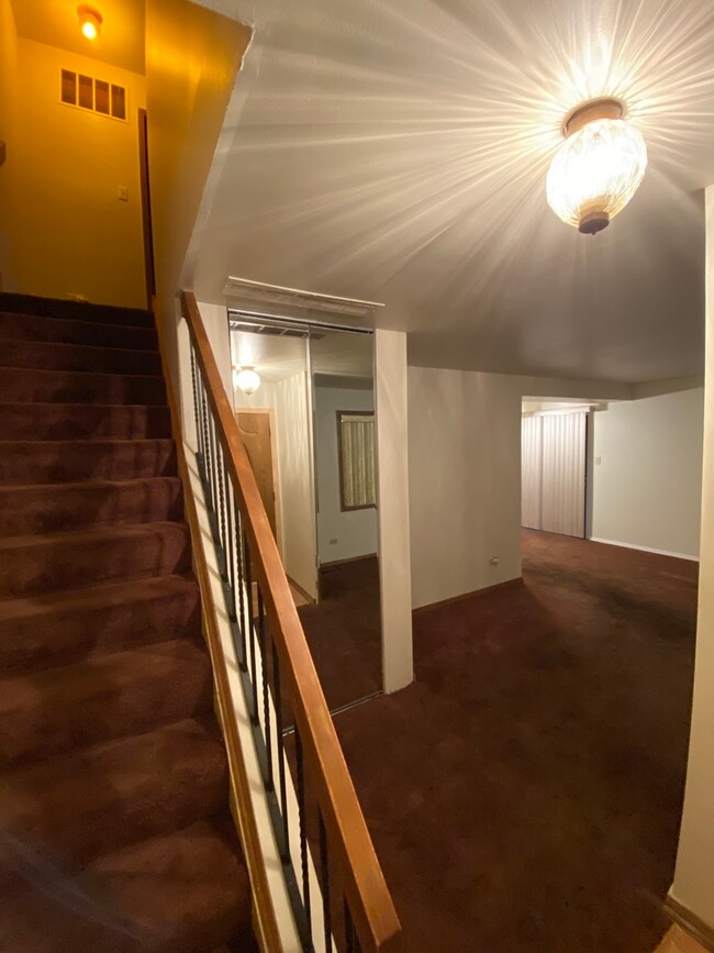 4169 191st Ct unit 96, Country Club Hills, IL 60478 - photo 2