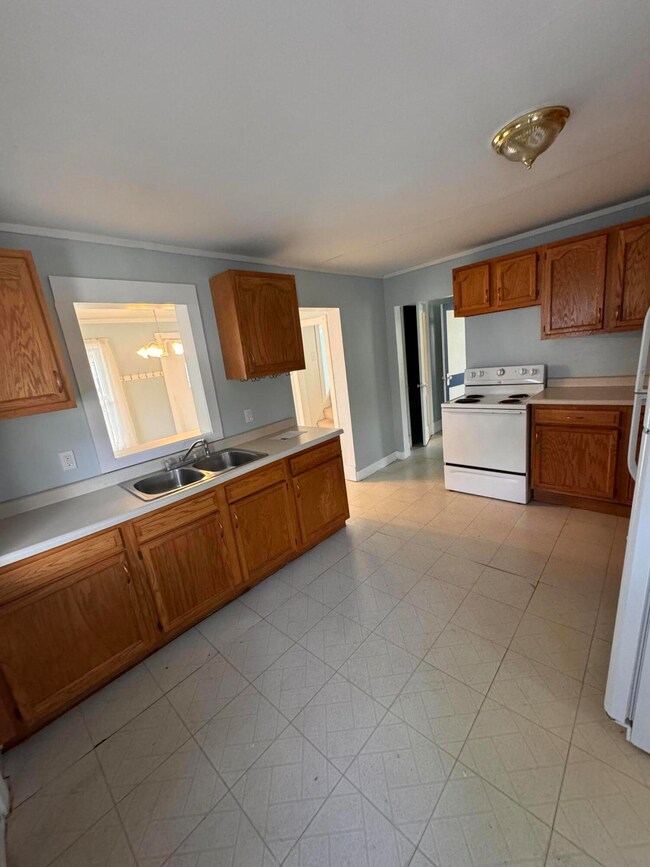 280 5th Ave, Manistee, MI 49660 - photo 5