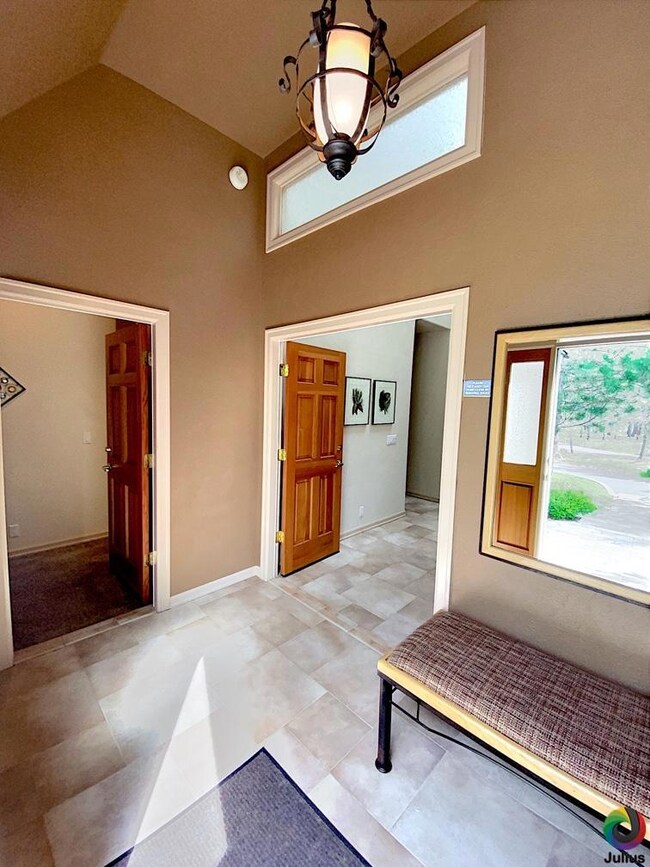 56982 Peppermill Cir unit 5-J, Sunriver, OR 97707 - photo 5