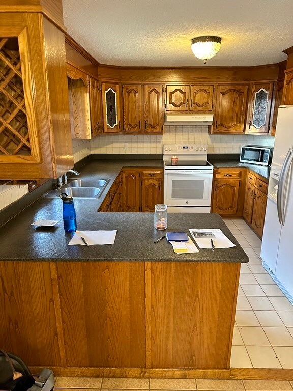 76 Americo St, Ludlow, MA 01056 - photo 4
