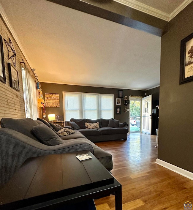 813 SW Webster Ave, Topeka, KS 66606 - photo 4