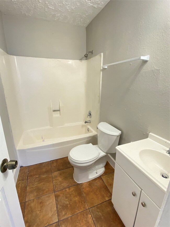 6706 Northleaf Dr, Houston, TX 77086 - photo 7