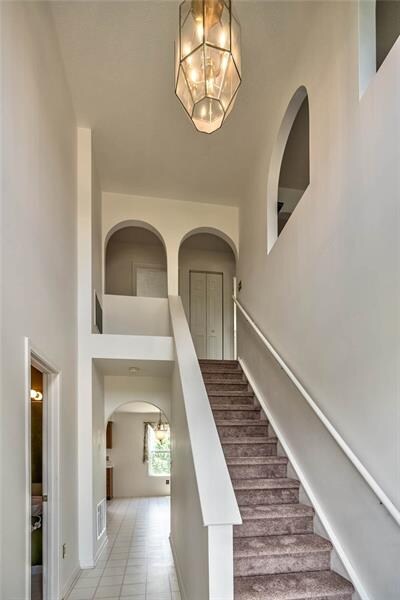 2 Story Entry Foyer