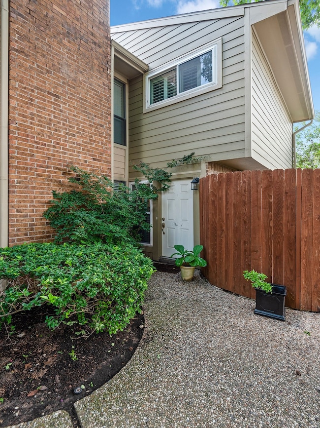 This is a private end unit.