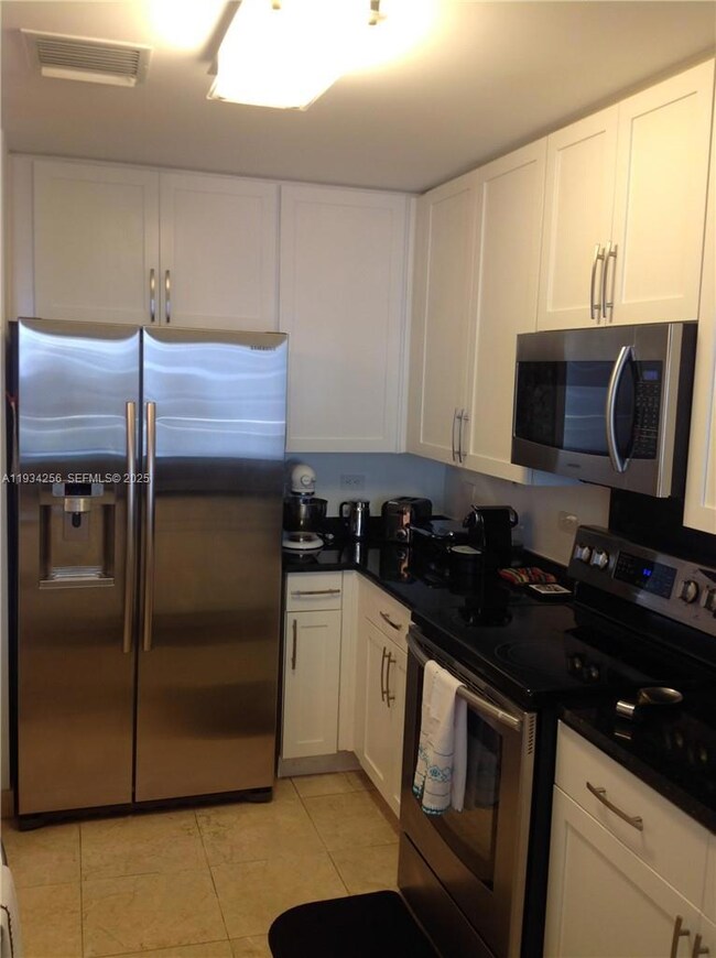 Courts Brickell Key unit 1004, Miami, FL 33131 - photo 7