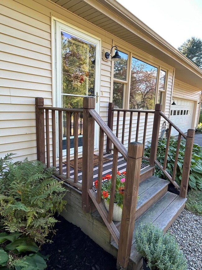 43 Pierce St, Gardiner, ME 04345 - photo 4