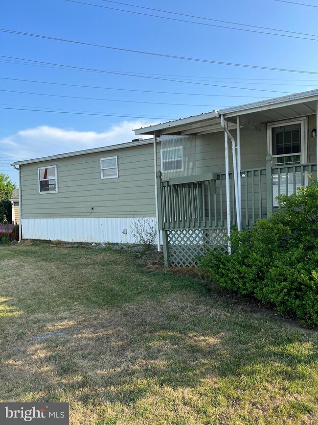 49 Penn Court Dr, Mount Joy, PA 17552 - photo 3