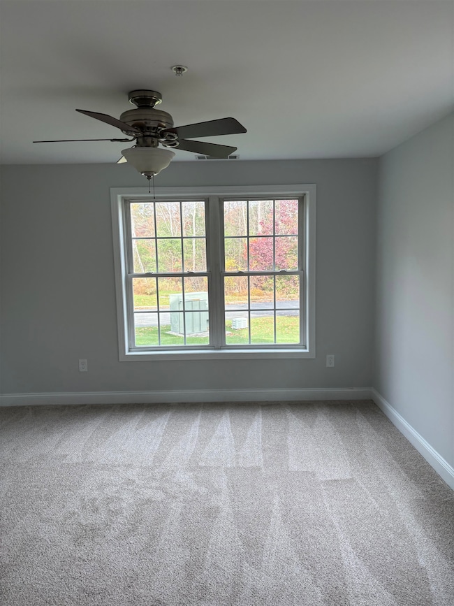16 Crestview Cir unit 174, Londonderry, NH 03053 - photo 5