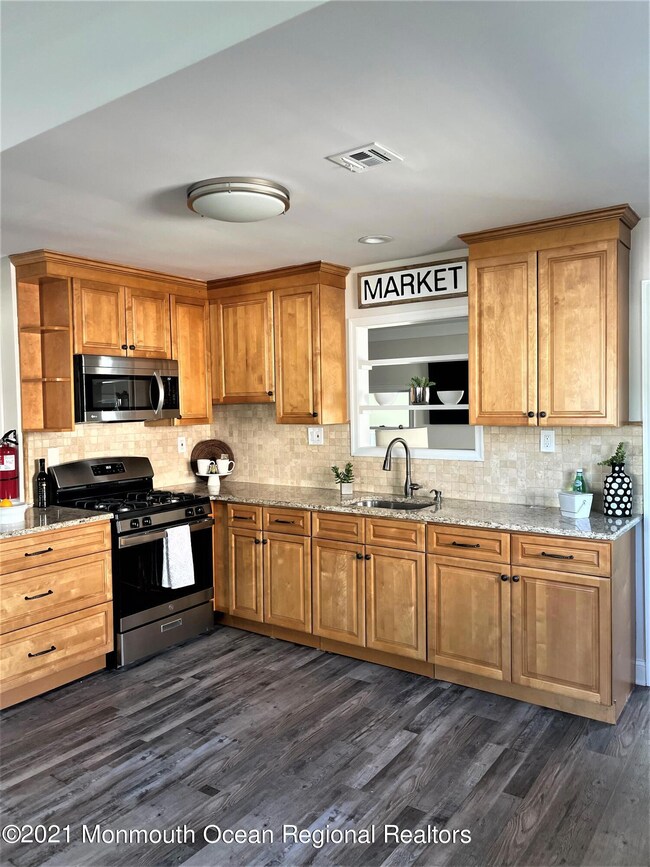 809 Florence Ave, Union Beach, NJ 07735 - photo 6