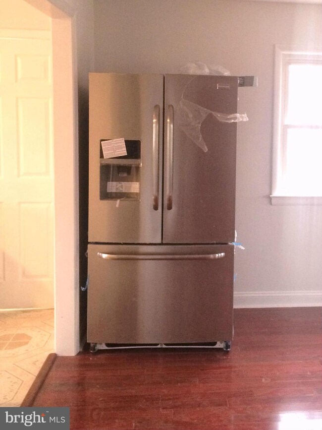 9712 Woodberry St, Lanham, MD 20706 - photo 7