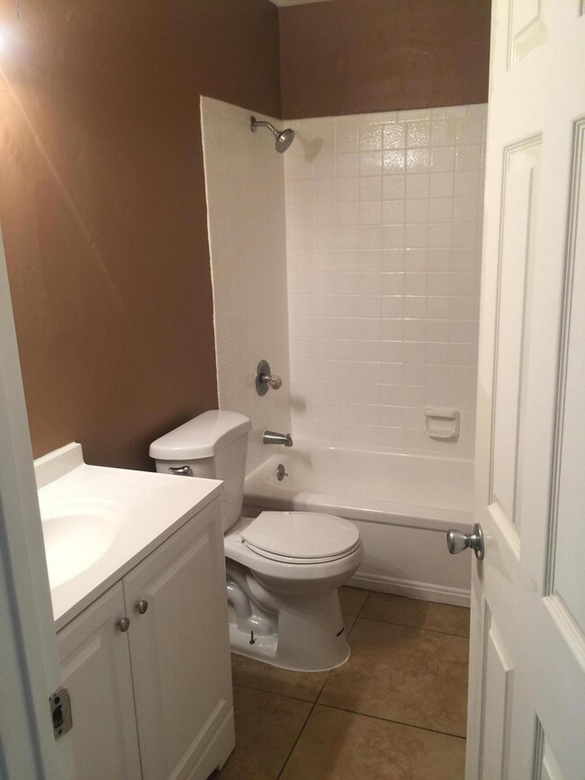 2846 N 46th Ave unit 1, Phoenix, AZ 85035 - photo 6