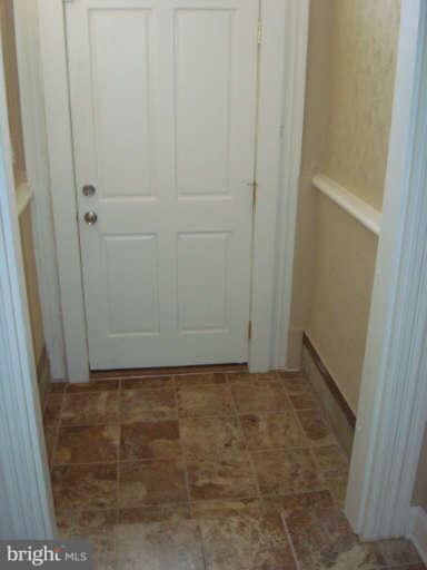 1514 N Caroline St unit 1ST FLOOR APT A, Baltimore, MD 21213 - photo 2