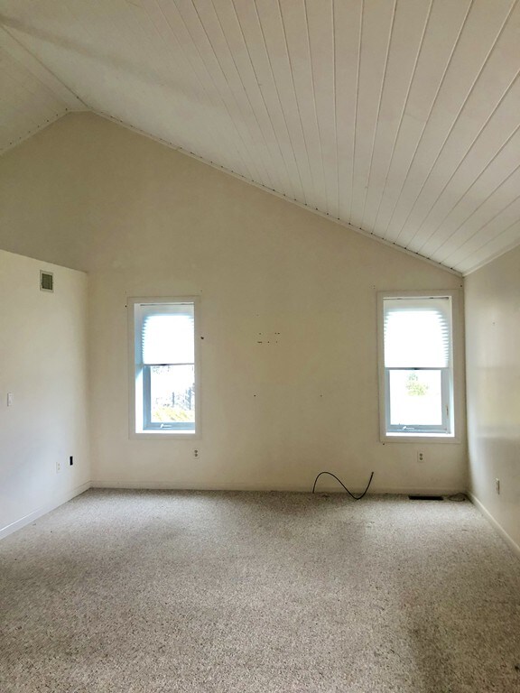 205 Metcalf Rd, North Attleboro, MA 02760 - photo 6