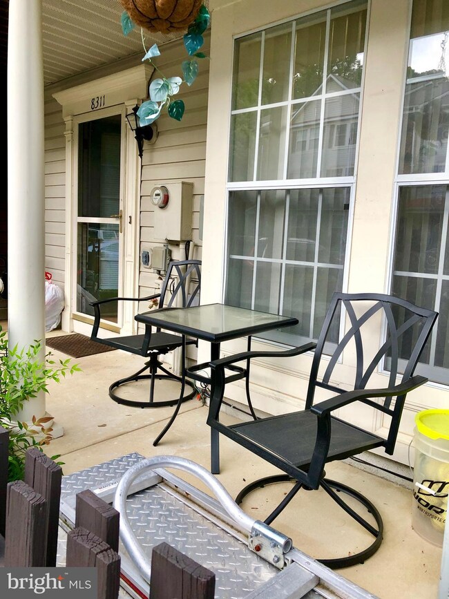 8311 Duck Hawk Way unit 70, Lorton, VA 22079 - photo 2