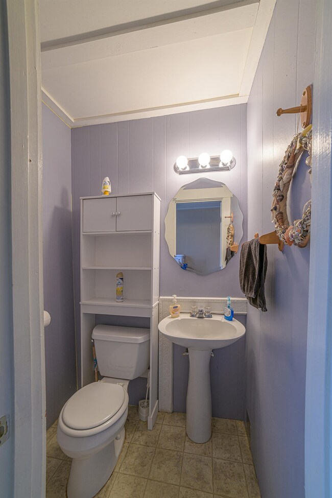 571 U S 3, Carroll, NH 03595 - photo 6