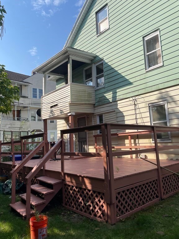 15 Dearborn St, Springfield, MA 01109 - photo 6