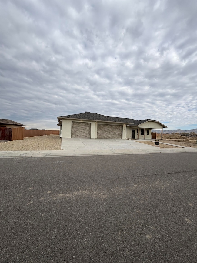 2626 Tiger Eye Ln, Grand Junction, CO 81506 - photo 2