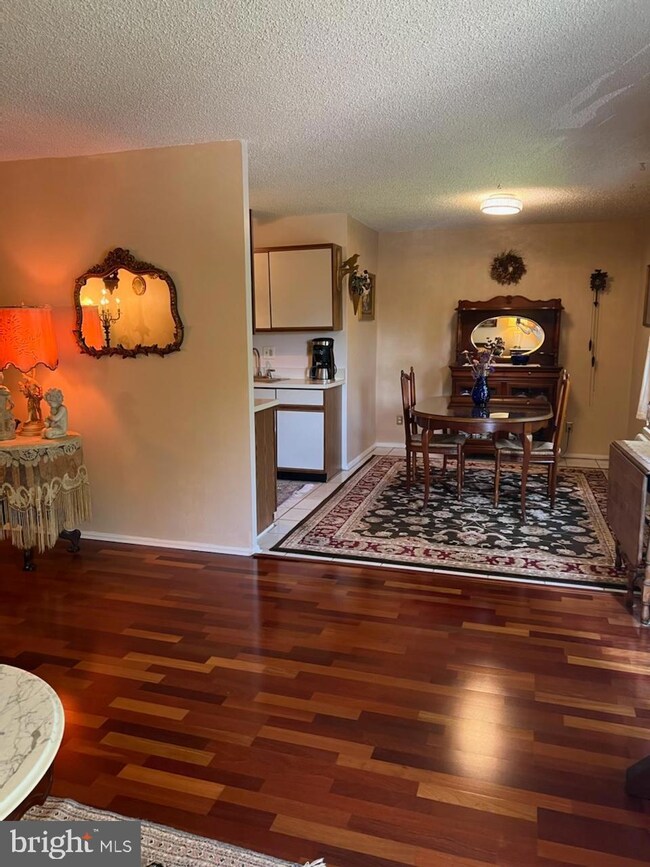 Lafayette Greene Condominium unit 245B, Lafayette Hill, PA 19444 - photo 7