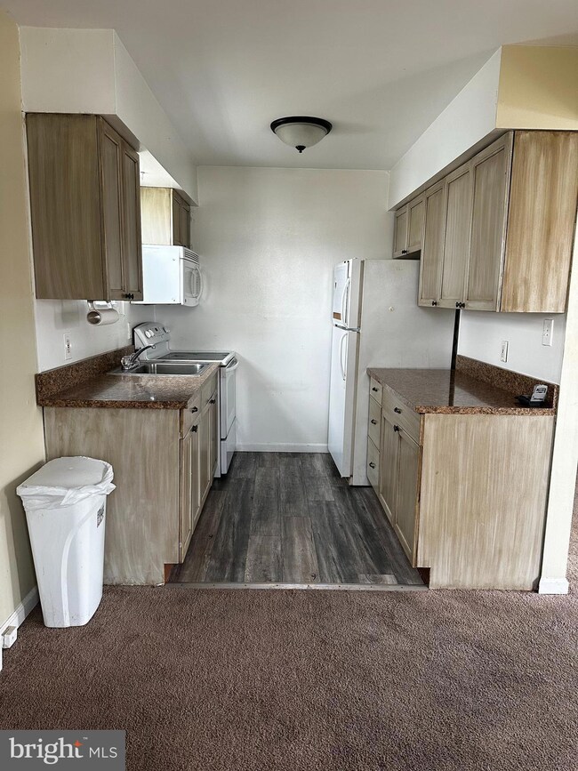 848 8th Ave, Prospect Park, PA 19076 - photo 5