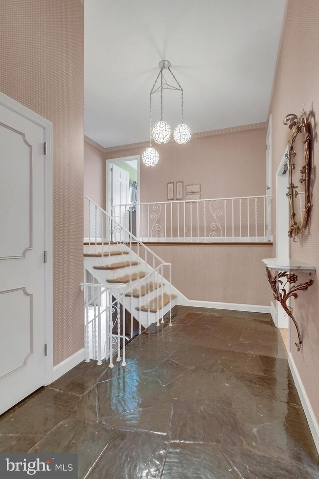 20 Hummingbird Rd, Reading, PA 19610 - photo 2