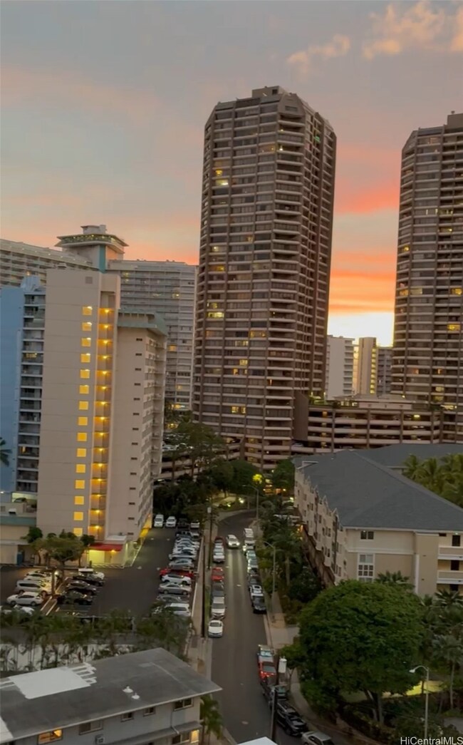 The Kalia unit 1207B, Honolulu, HI 96815 - photo 5