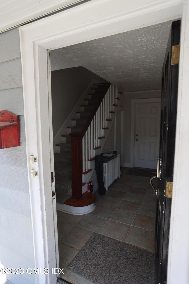 62 Valley Rd unit 2, Cos Cob, CT 06807 - photo 4