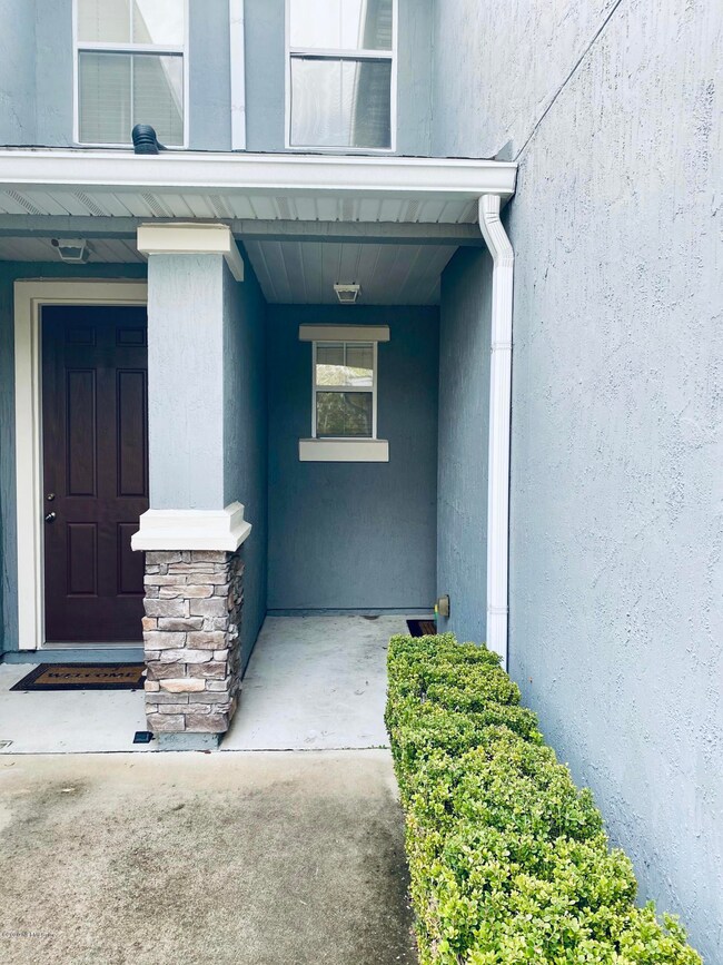 2376 Red Moon Dr, Jacksonville, FL 32216 - photo 6