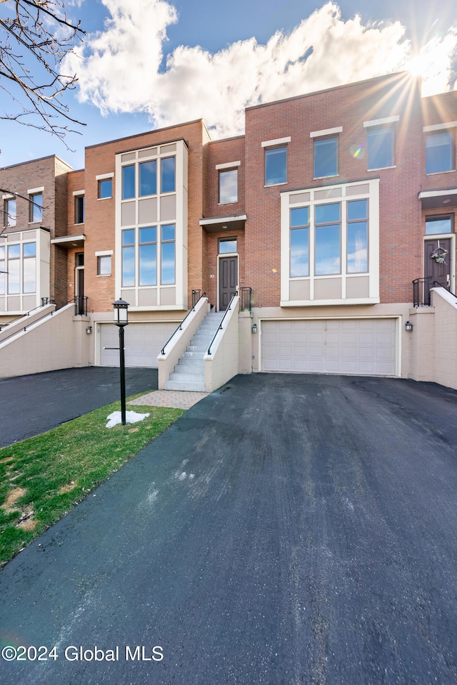 10 Bryn Mawr Ct, Albany, NY 12211 - photo 3