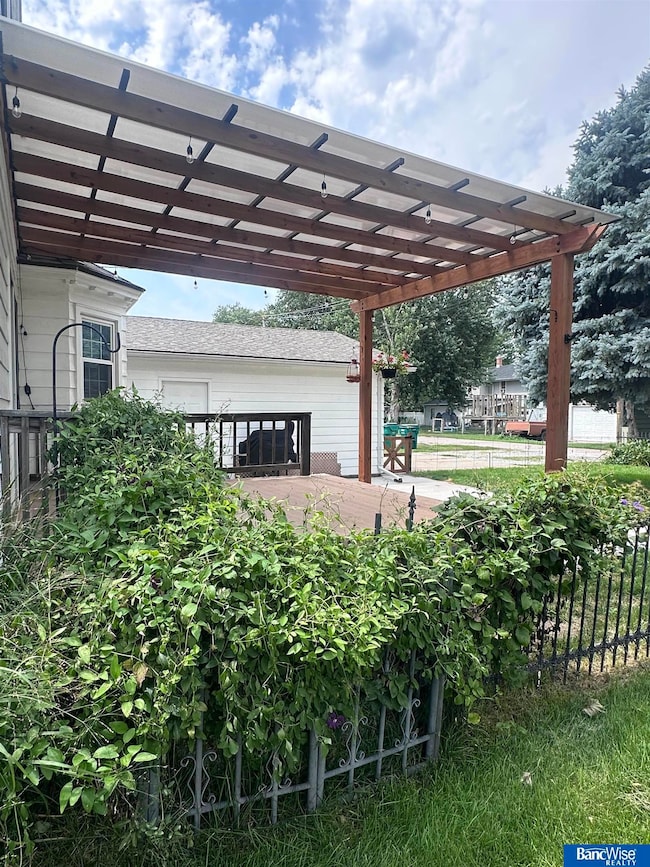 1207 8th St, Aurora, NE 68818 - photo 5