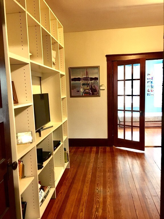 126 Kinnaird St unit 1, Cambridge, MA 02139 - photo 3