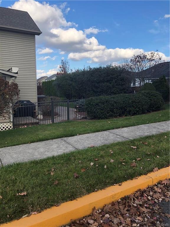 15 Crown Dr, Easton, PA 18040 - photo 6