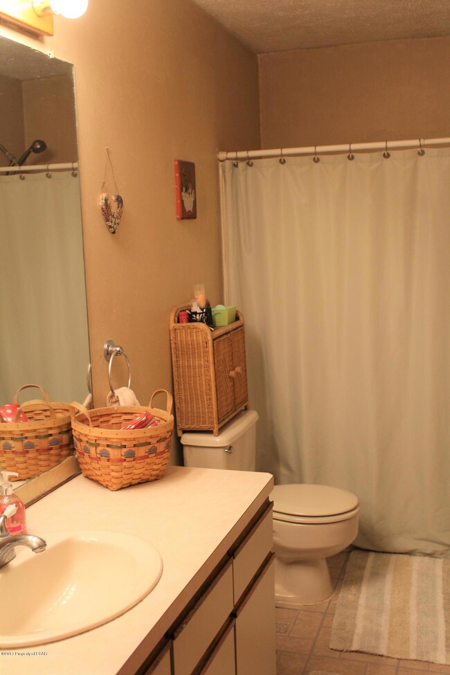 16 Overlook Rd, Nanticoke, PA 18634 - photo 6