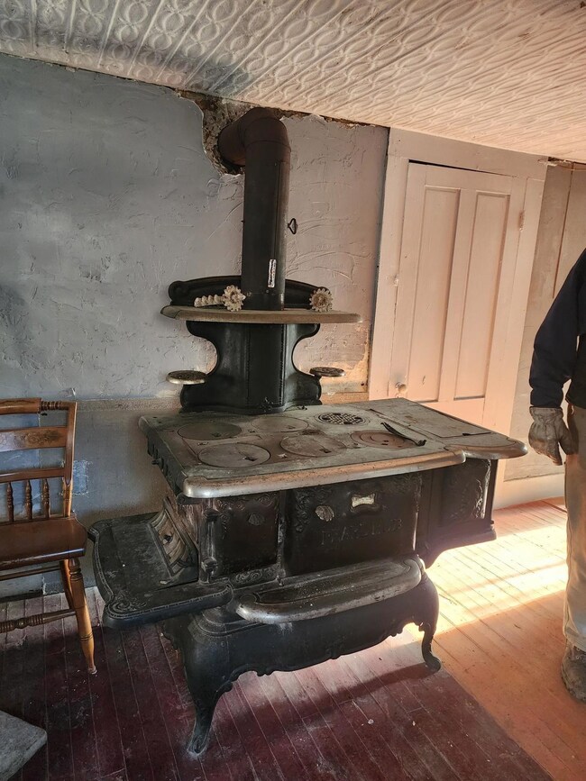 71 Old Francestown Rd, Weare, NH 03281 - photo 7