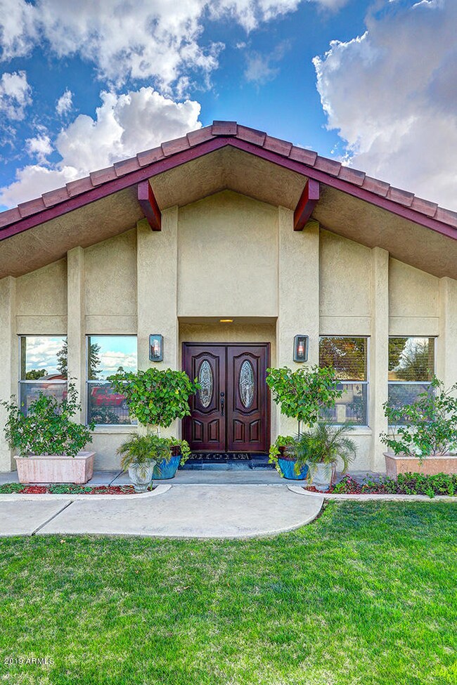 5239 W Cinnabar Ave, Glendale, AZ 85302 - photo 7