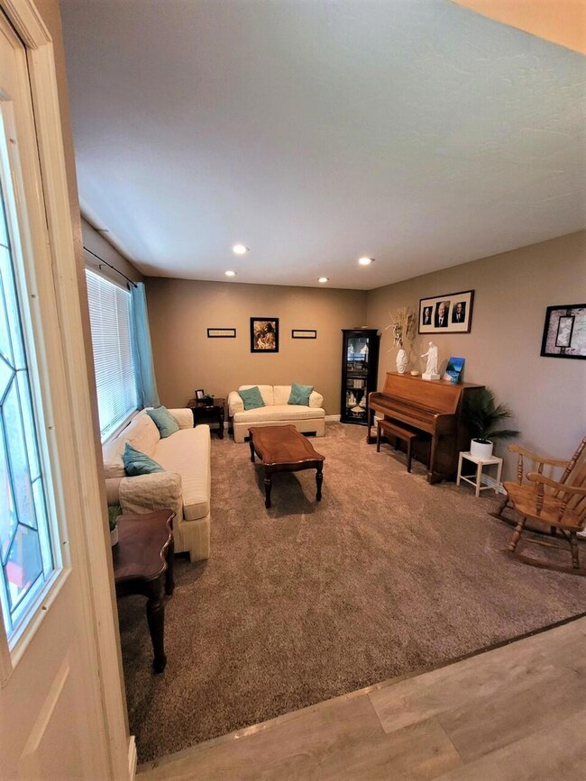 Livingroom3
