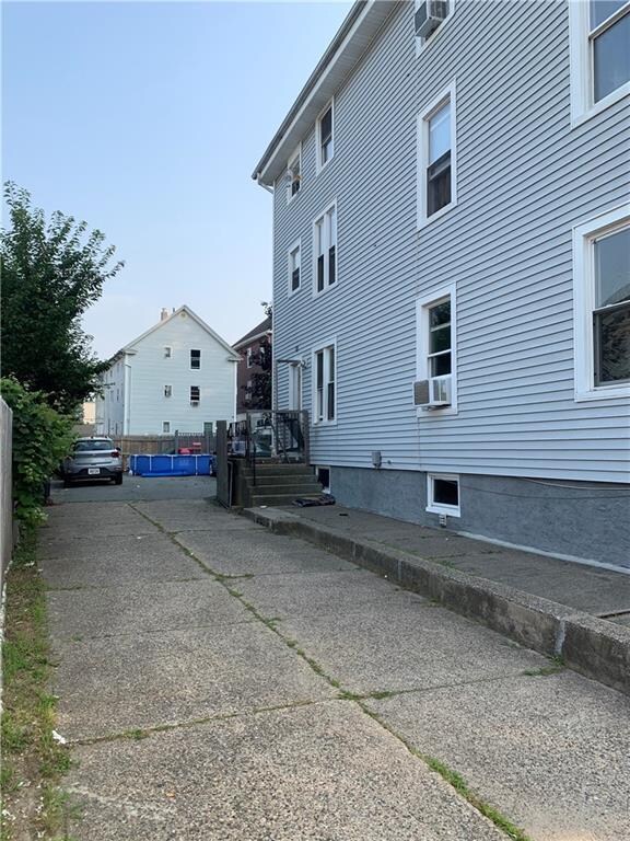 47 Margaret St, Pawtucket, RI 02860 - photo 3