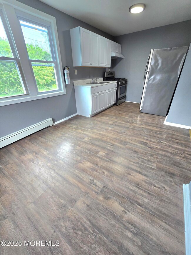 152 Long Branch Ave unit 3, Long Branch, NJ 07740 - photo 3