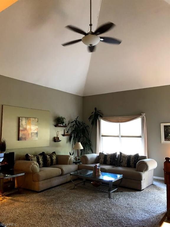 New carpet throughout