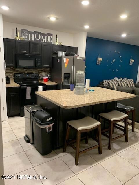 10536 Maidstone Cove Dr, Jacksonville, FL 32218 - photo 2