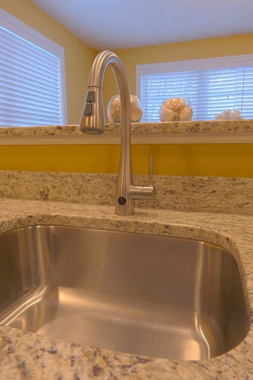 97 Sylvan St unit 4, Danvers, MA 01923 - photo 6