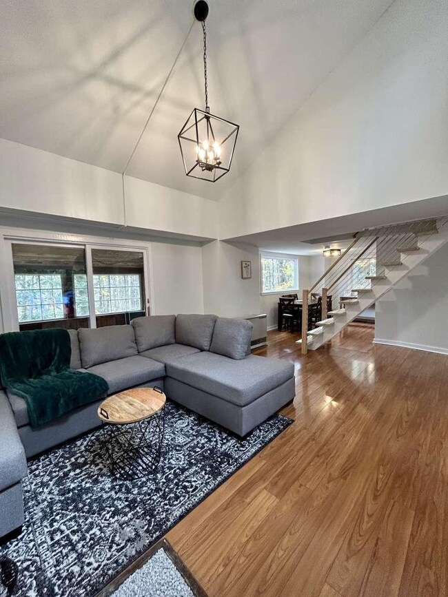 11 Frog Hollow, Wilmington, VT 05363 - photo 2