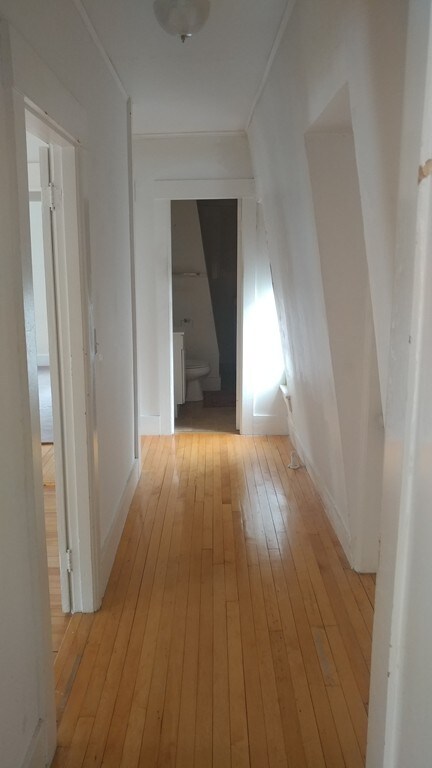 61 Central St unit 2, Fitchburg, MA 01420 - photo 3